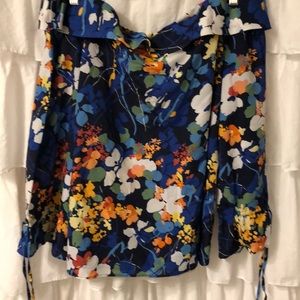 Strapless silky- floral blouse